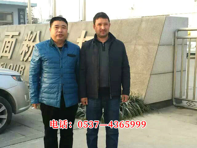 和田洛浦亞森來廠簽訂合同.jpg