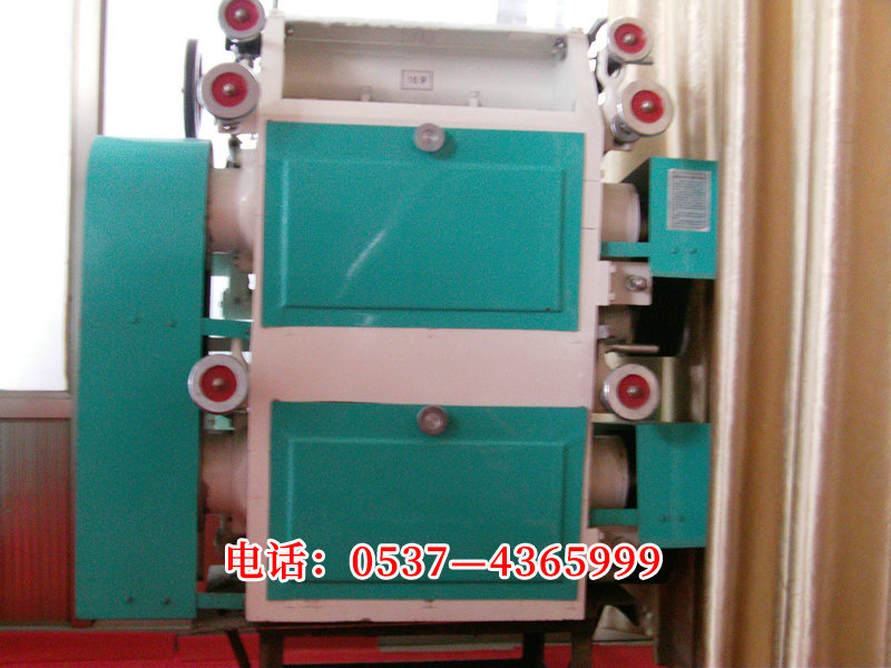 上下雙對磨粉機(jī).jpg